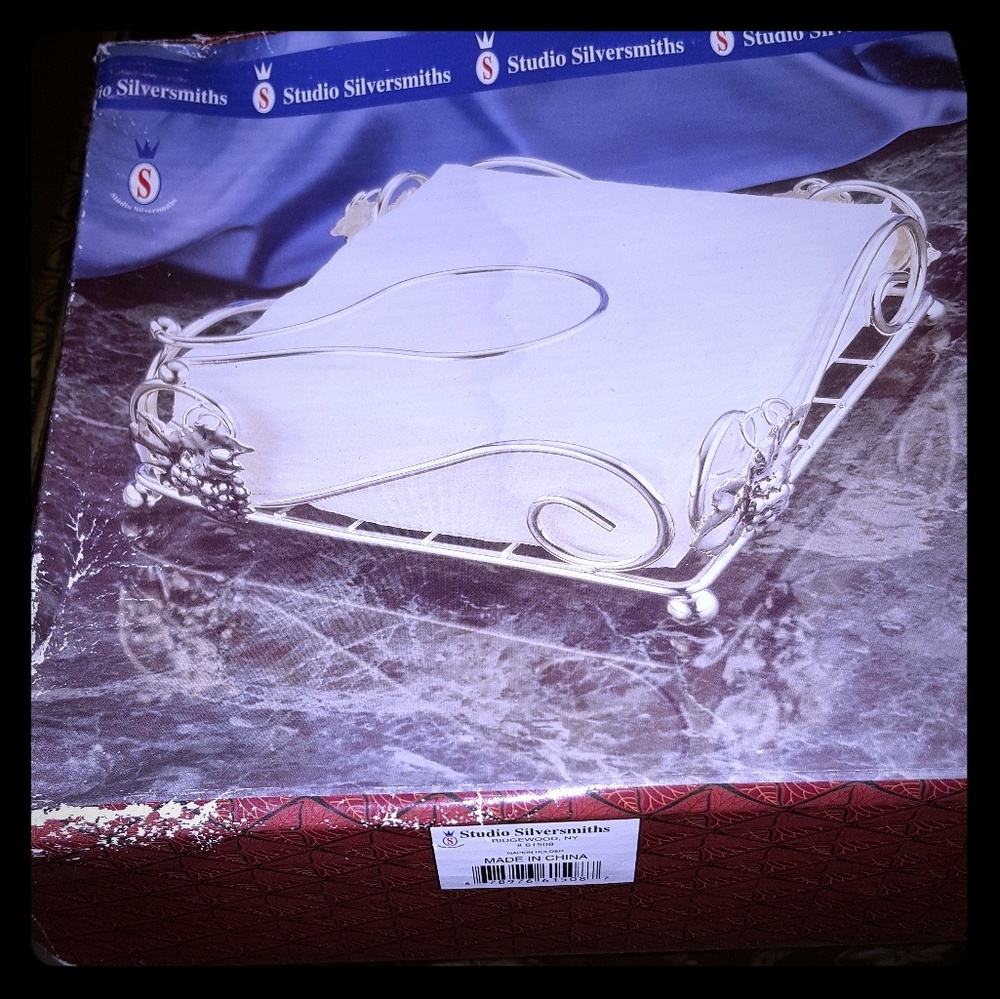 Studio silver smiths brand new napkin holder